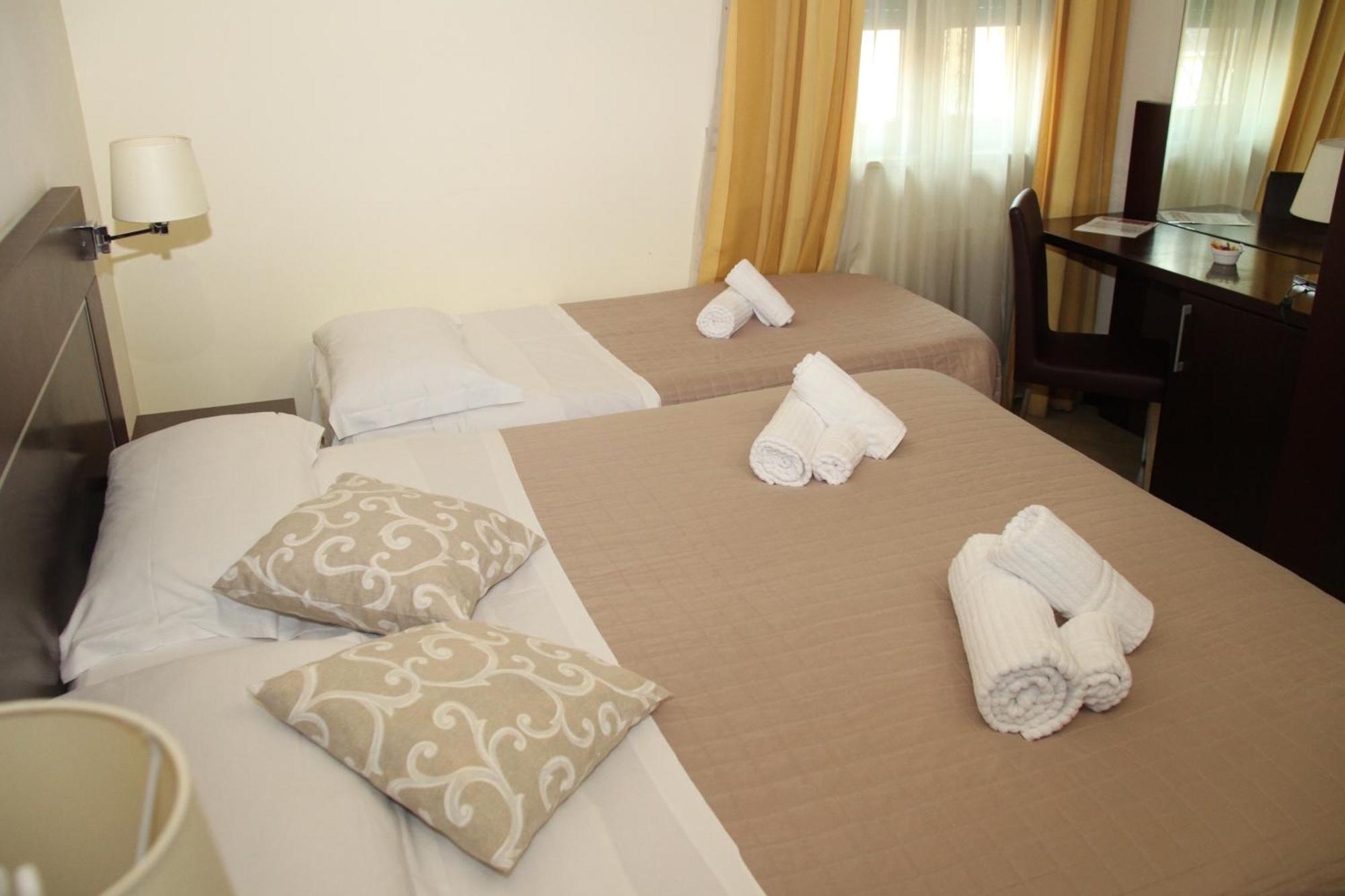 Villa Adriana Hotel Tivoli Ngoại thất bức ảnh